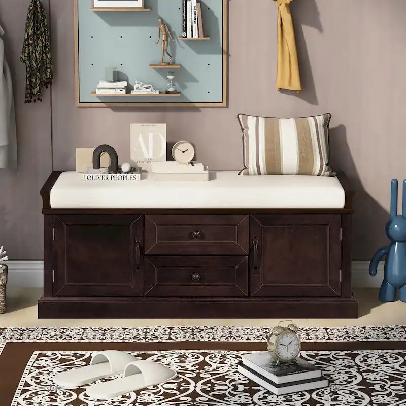 Banc de rangement capitonné avec tiroirs, portes d'armoire et poignées vintage, gris