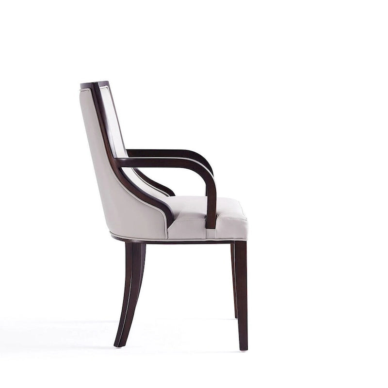 Fauteuil de salle à manger classique avec revêtement en similicuir et cadre en bois de noyer