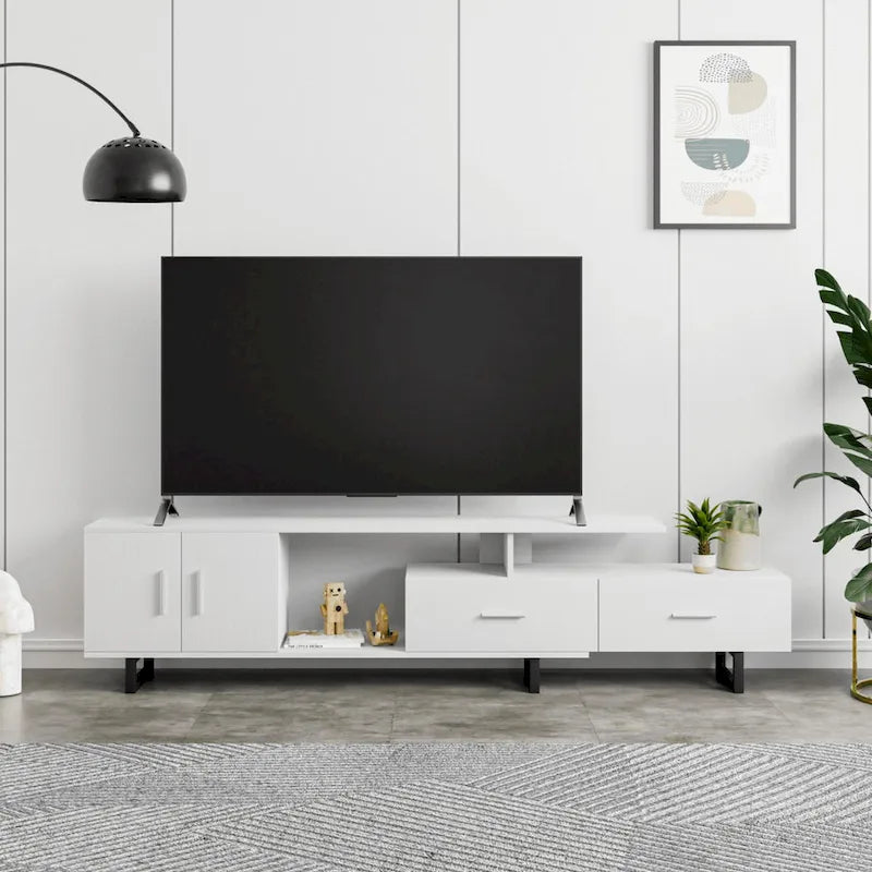 Meuble TV 55 pouces blanc avec étagères ouvertes, tiroirs, armoire et pieds en métal