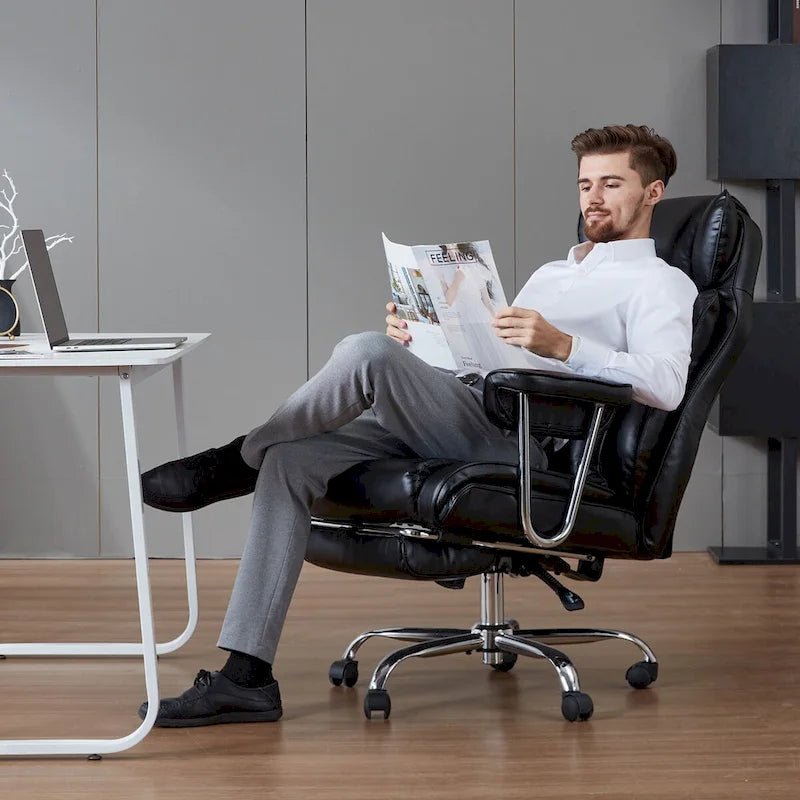 Fauteuil de bureau de direction en cuir à dossier haut avec repose-pieds et soutien lombaire noir